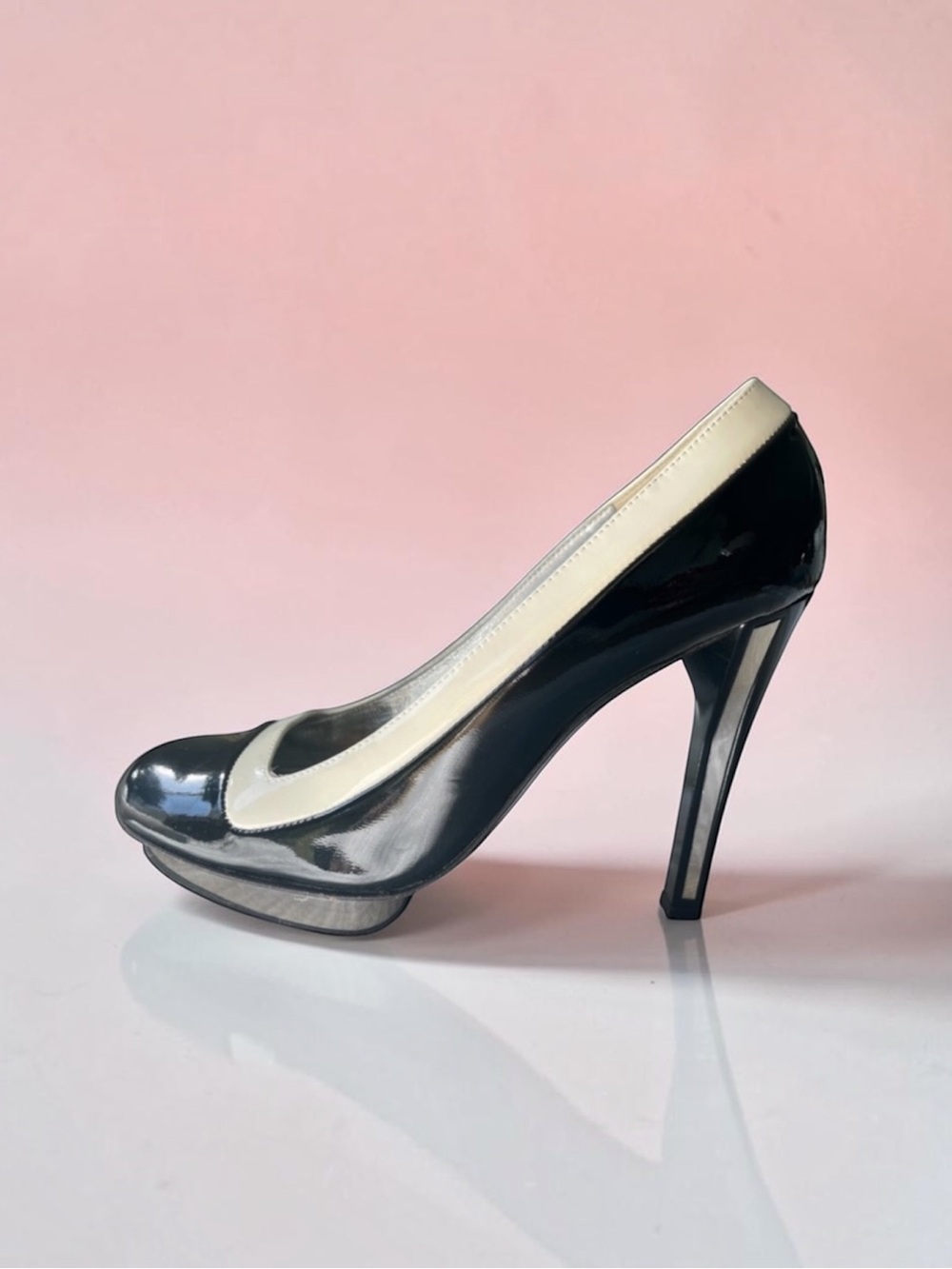 VERSACE MEDUSA Patent Leather Heels Size 37.5